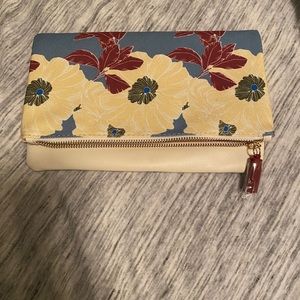 Reversible clutch bag